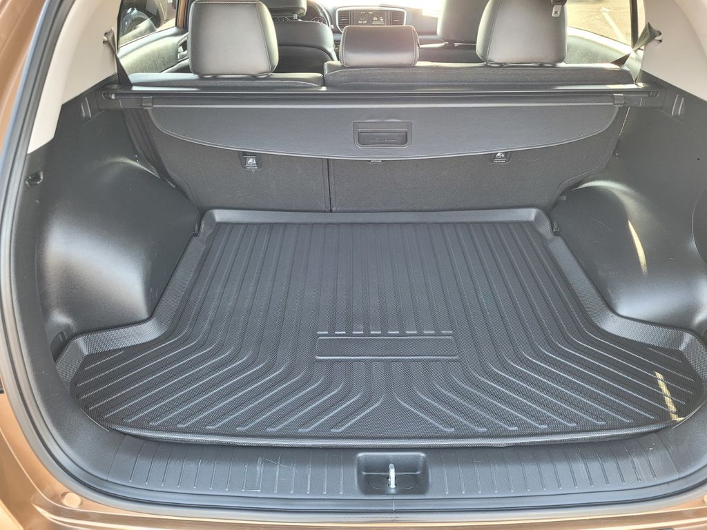 2021 Kia Sportage EX - Photo 8