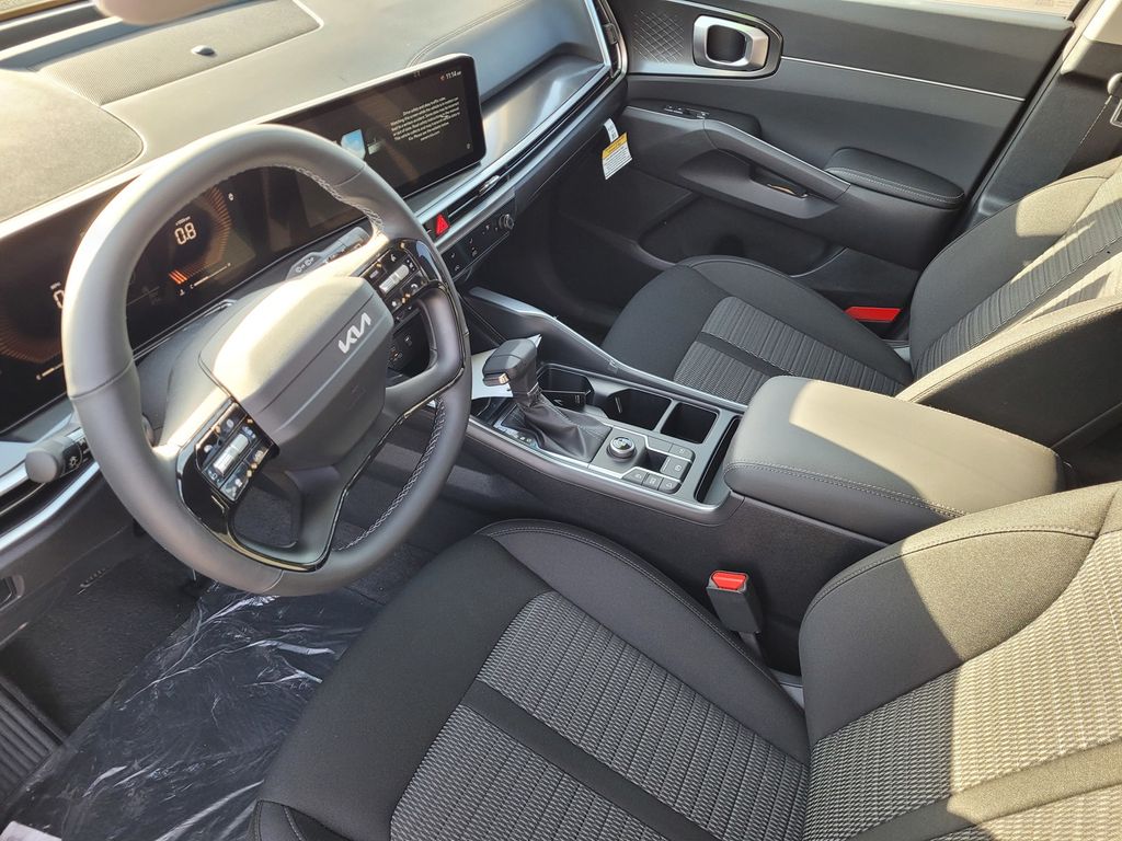 2026 Kia Sorento LX photo 3