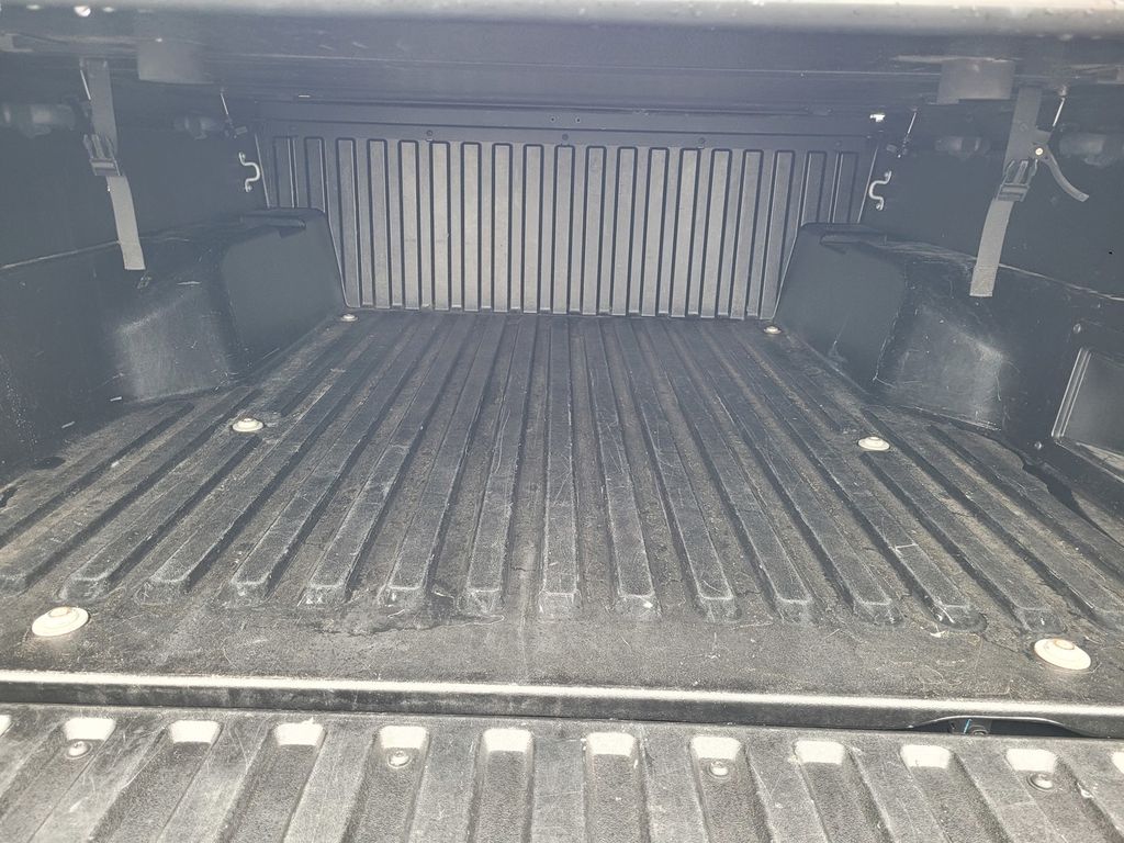 2023 Toyota Tacoma SR5 photo 5