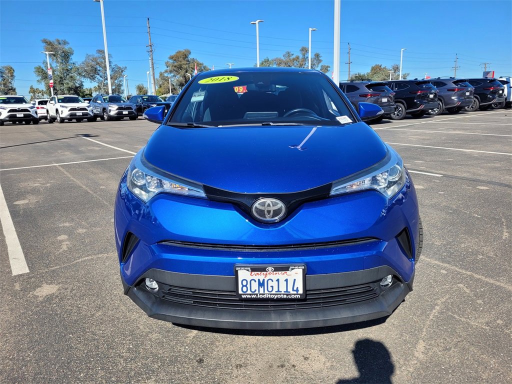 2018 Toyota C-HR XLE Premium photo 2