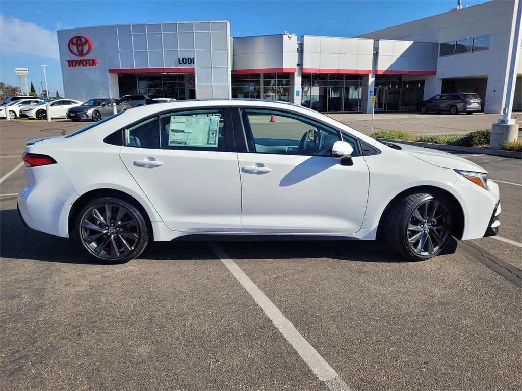 New 2026 Toyota Corolla SE Sedan
