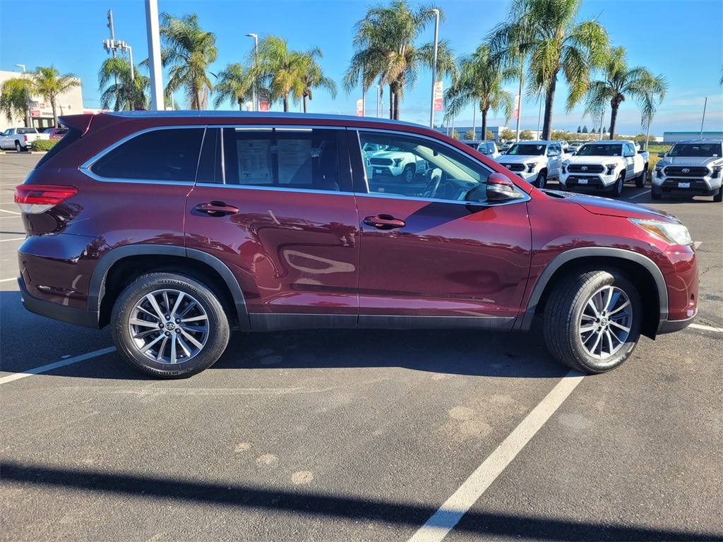 2019 Toyota Highlander XLE photo 4