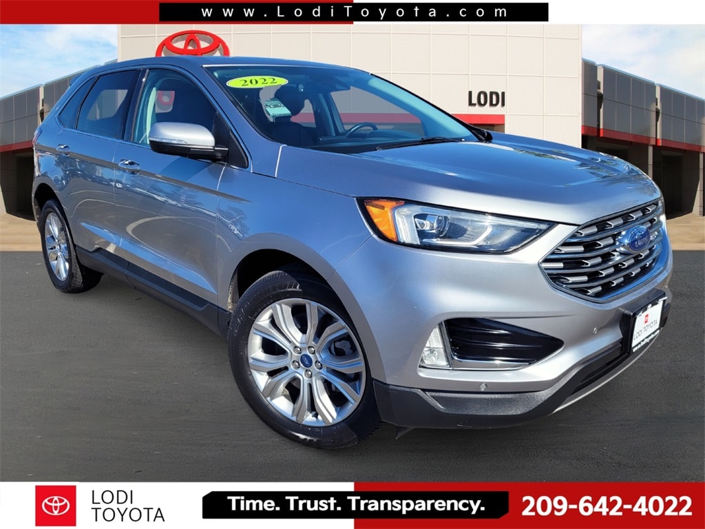 2022 Ford Edge Titanium