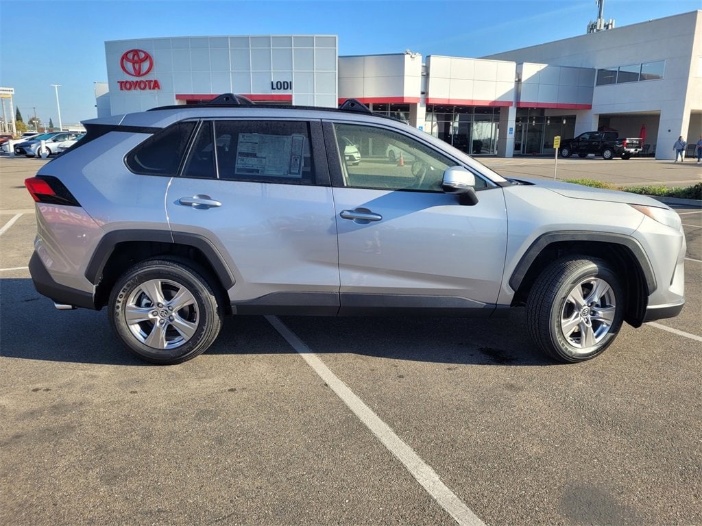 New 2025 Toyota RAV4 XLE SUV