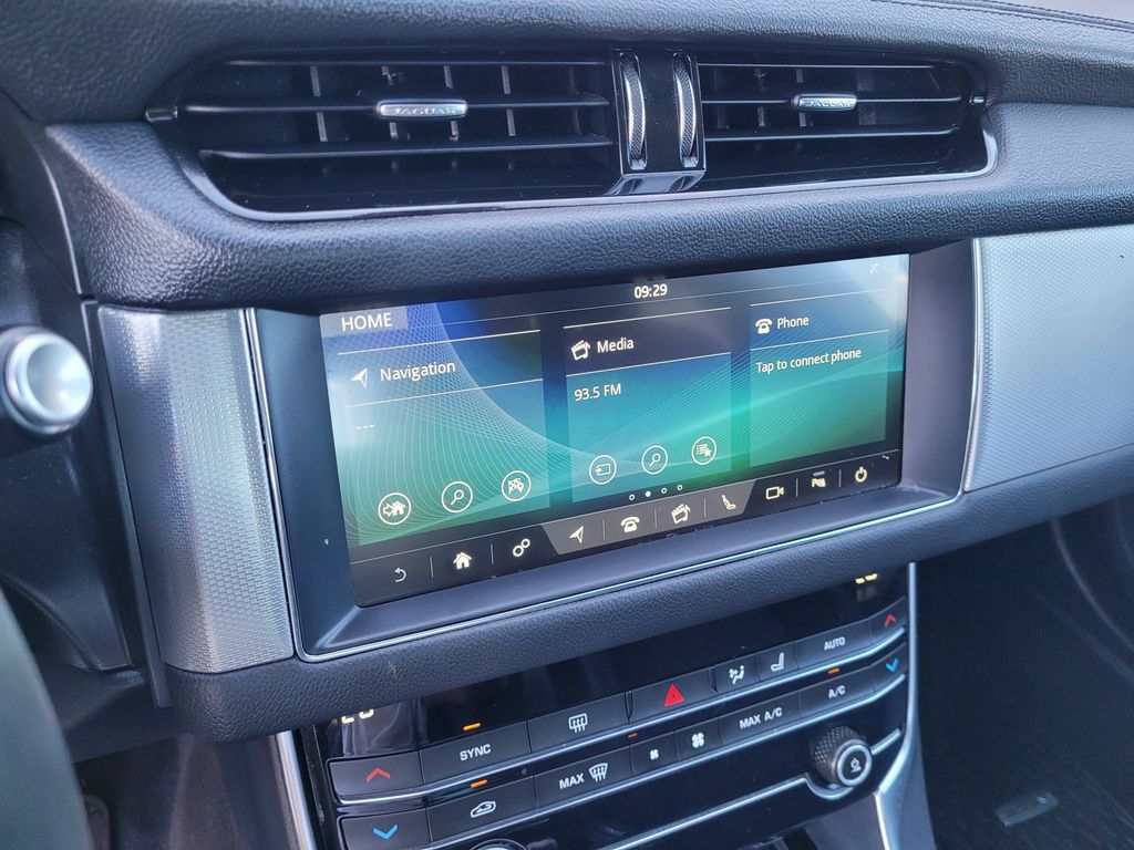 2019 Jaguar XF Prestige - Photo 13