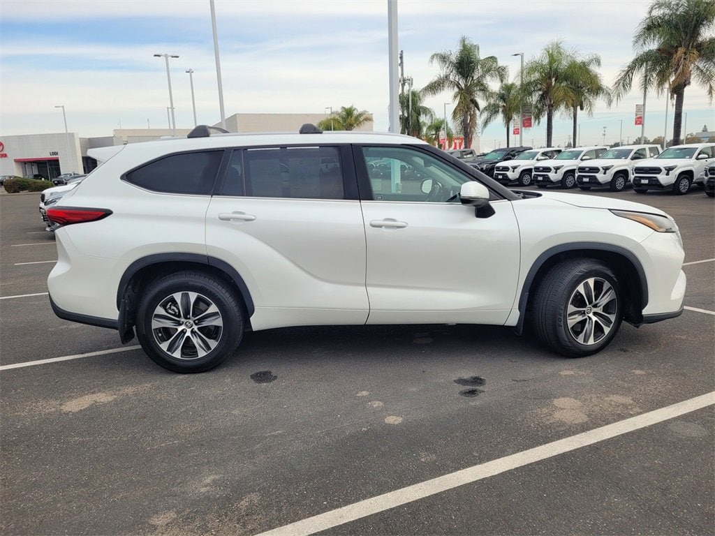 2023 Toyota Highlander Limited Platinum XLE XSE photo 4
