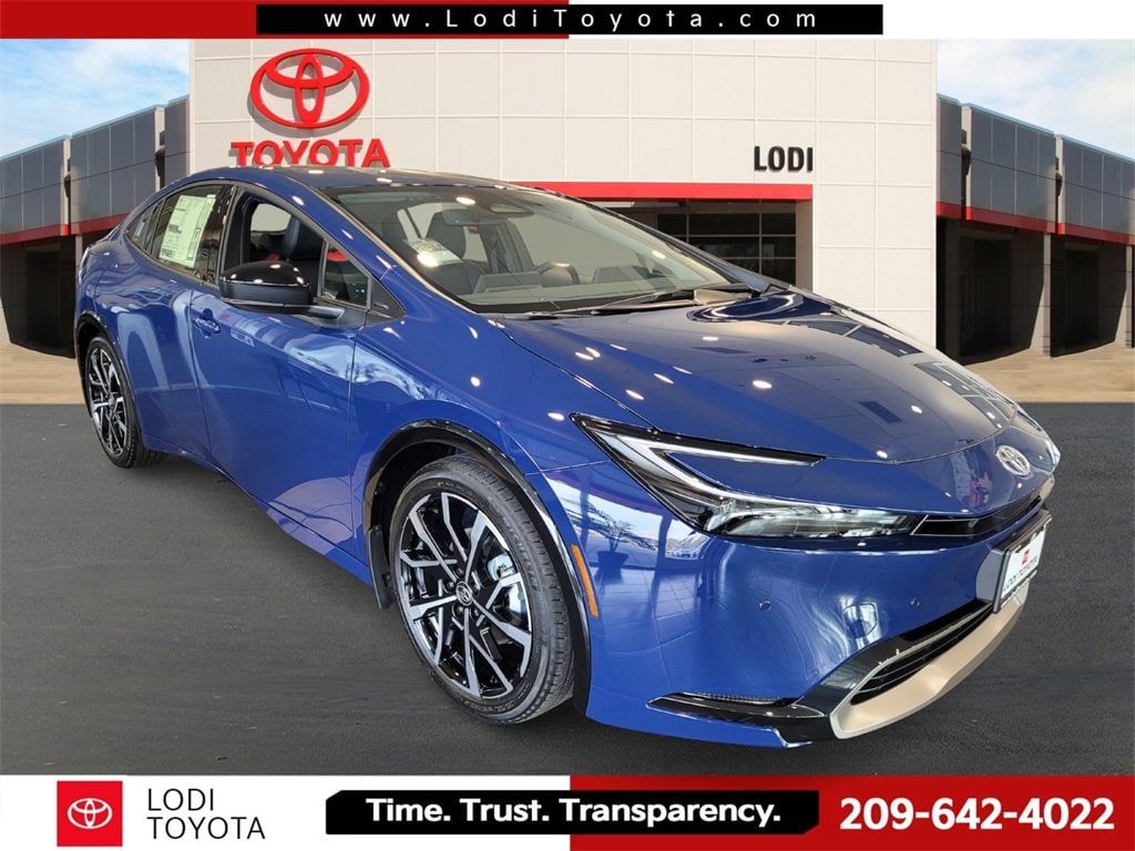 2026 Toyota Prius XSE's photo