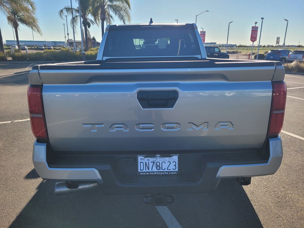 2026 Toyota Tacoma SR5 photo 4