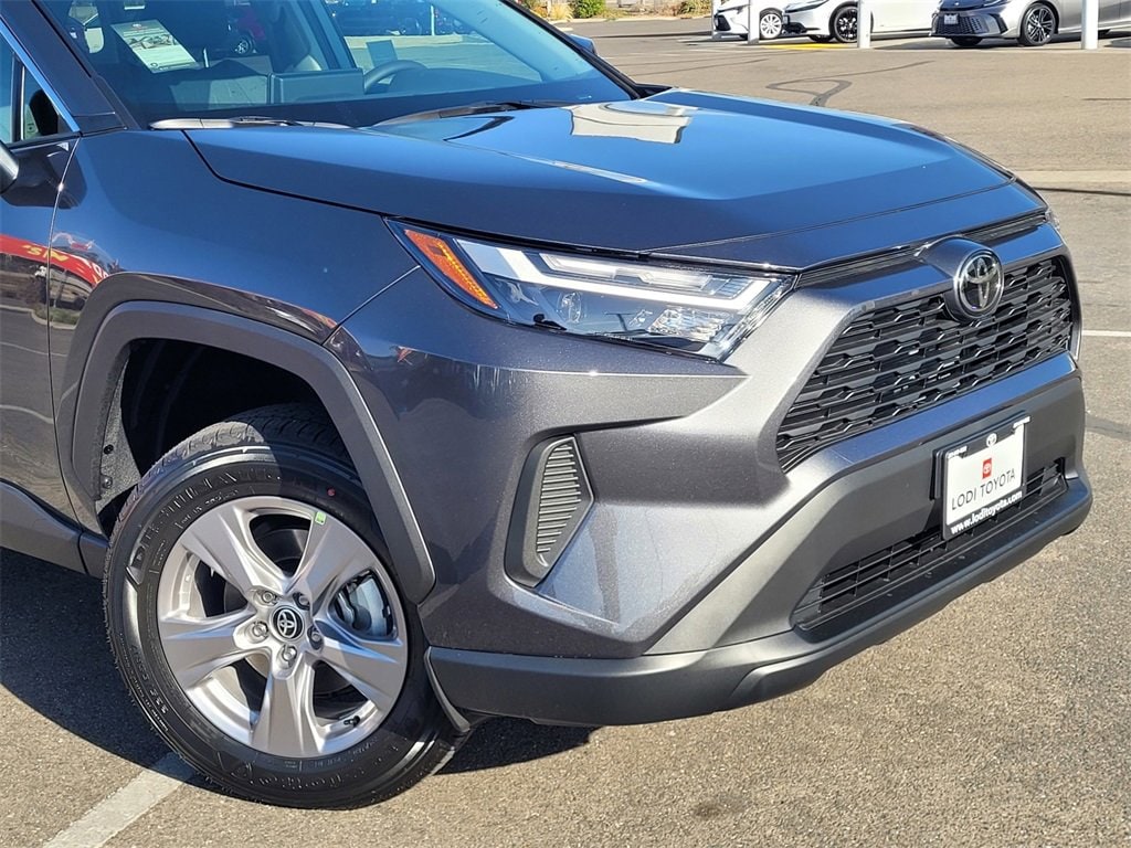 New 2025 Toyota RAV4 XLE SUV