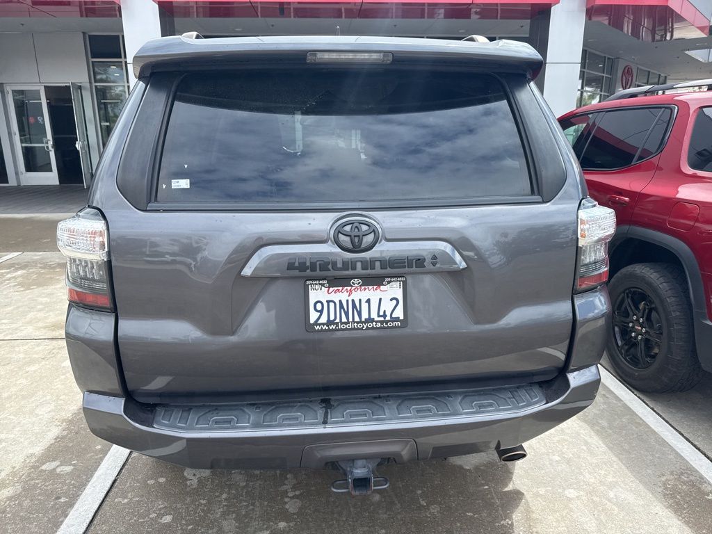 2023 Toyota 4Runner SR5 Premium photo 4