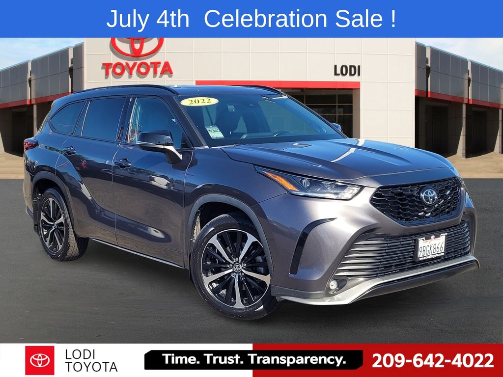 2022 Toyota Highlander XSE