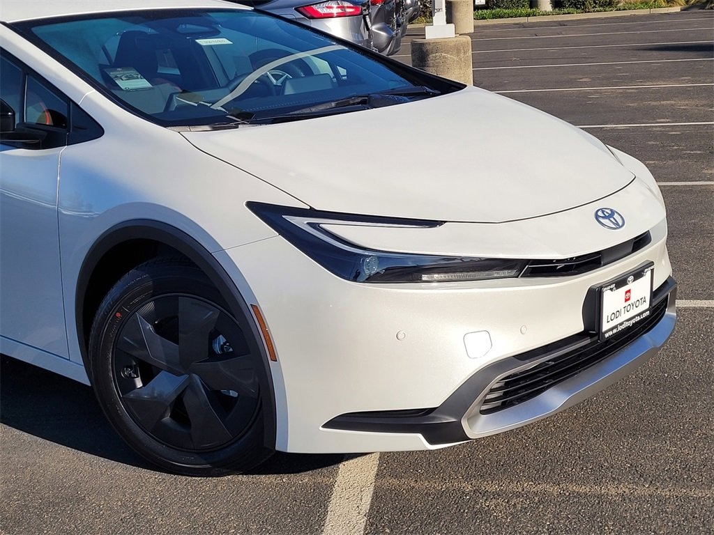 New 2026 Toyota Prius Plug-in Hybrid SE Hatchback