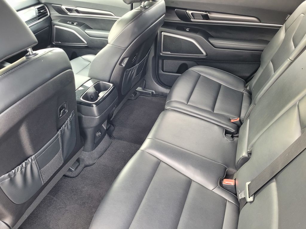 2024 Kia Telluride LX photo 3