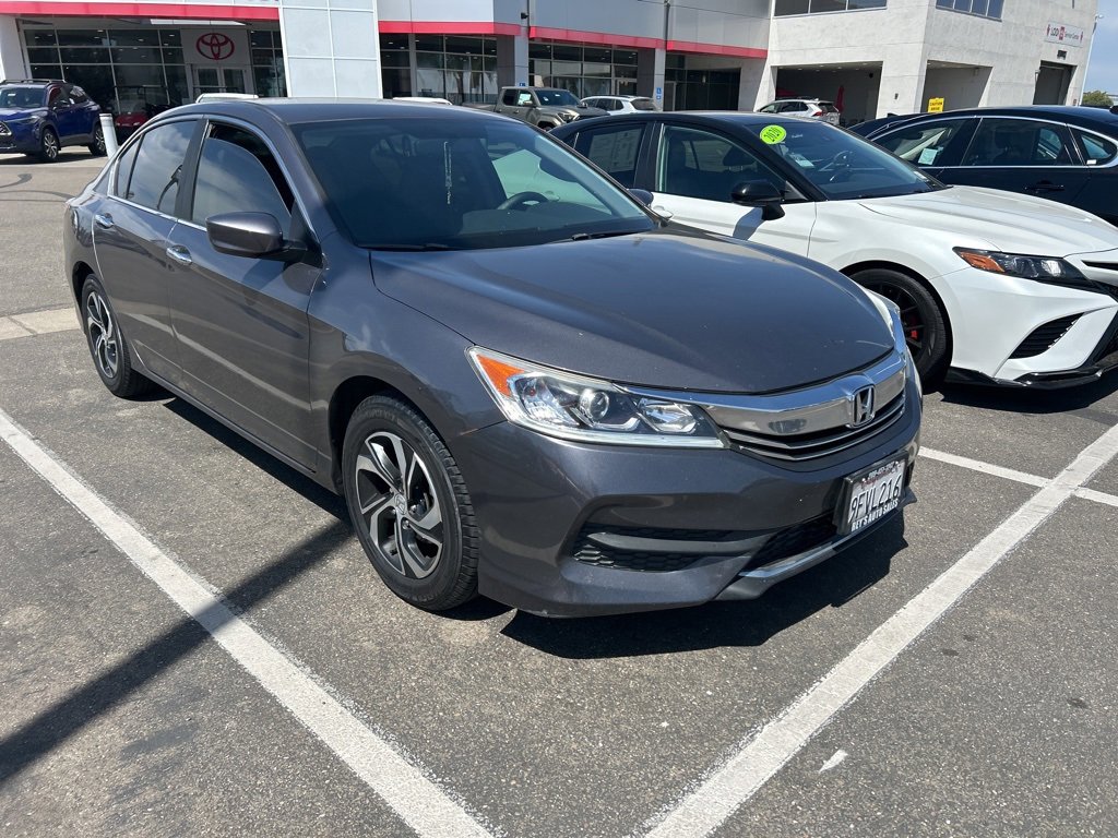 2017 Honda Accord LX photo 3
