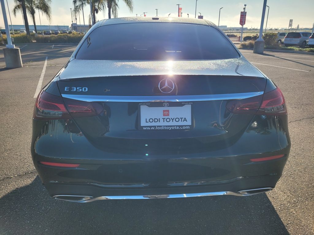 2022 Mercedes-Benz E-Class E 350 photo 4