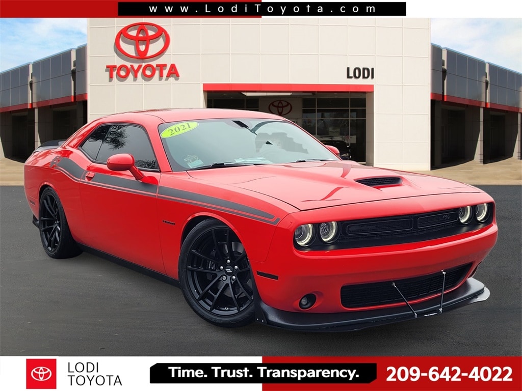 2021 Dodge Challenger R/T's photo