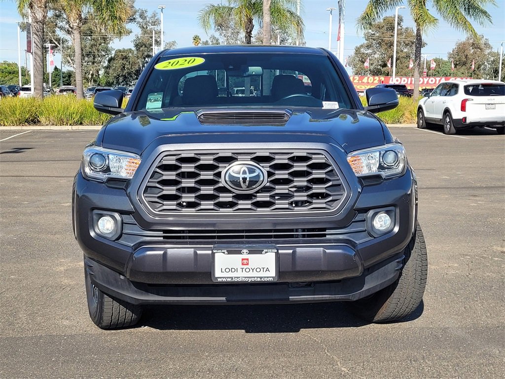 2020 Toyota Tacoma TRD Sport photo 2