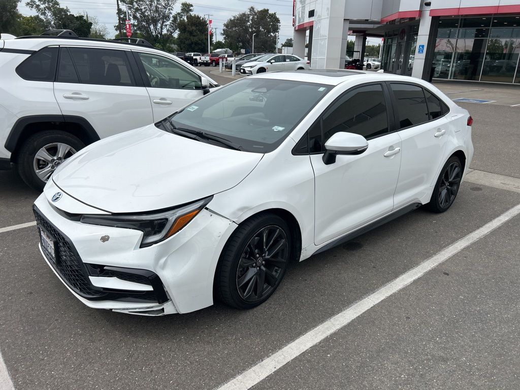 2024 Toyota Corolla Hybrid SE photo 2