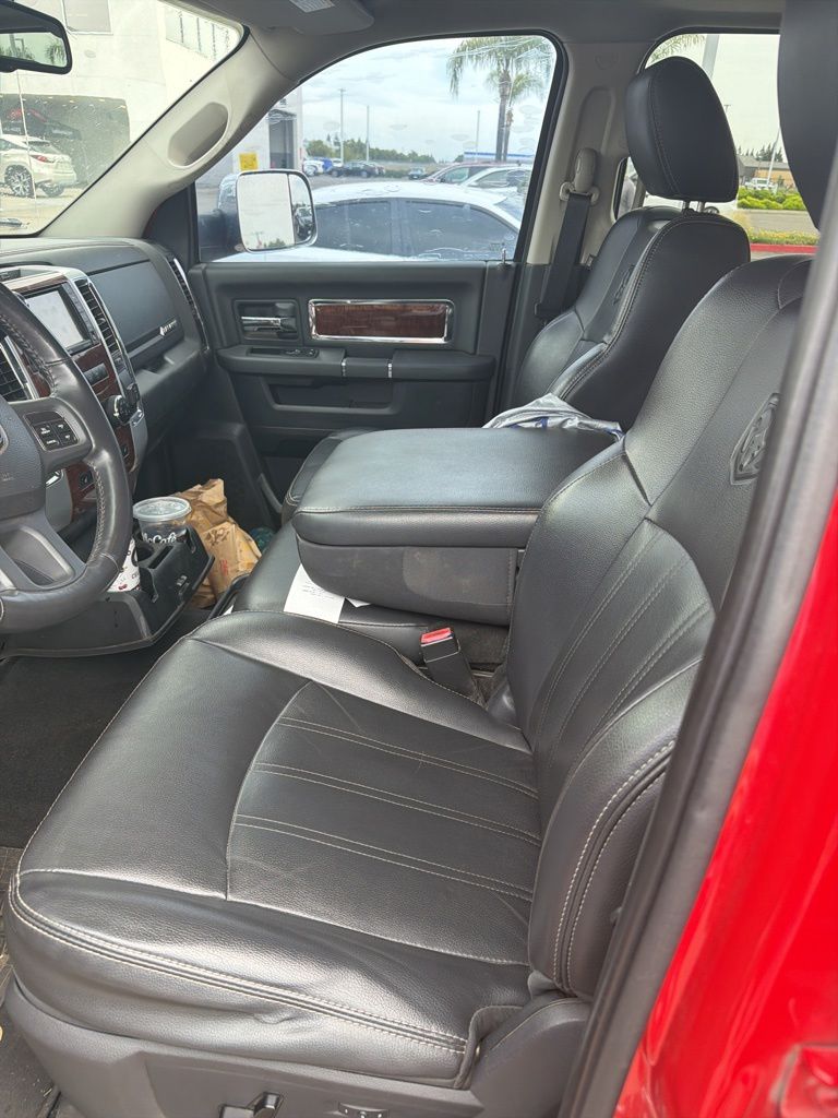 2012 Ram 2500 Laramie photo 2