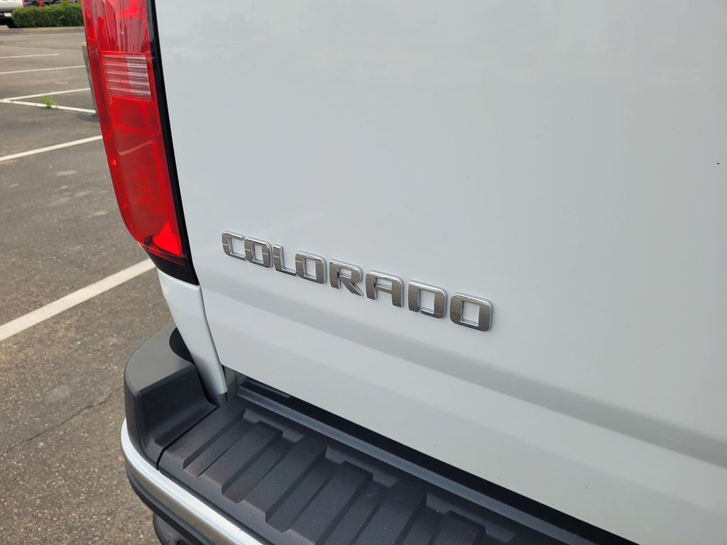 2016 Chevrolet Colorado Work Truck photo 5