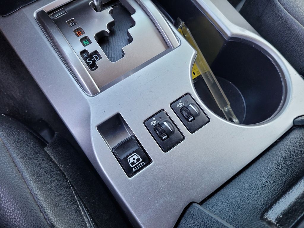 2023 Toyota 4Runner SR5 Premium - Photo 18