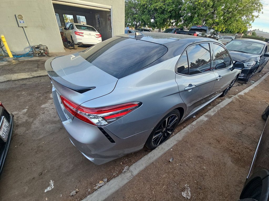 2020 Toyota Camry XSE photo 4