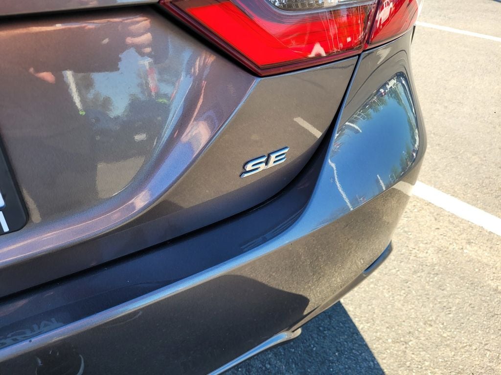 2021 Toyota Camry SE photo 6