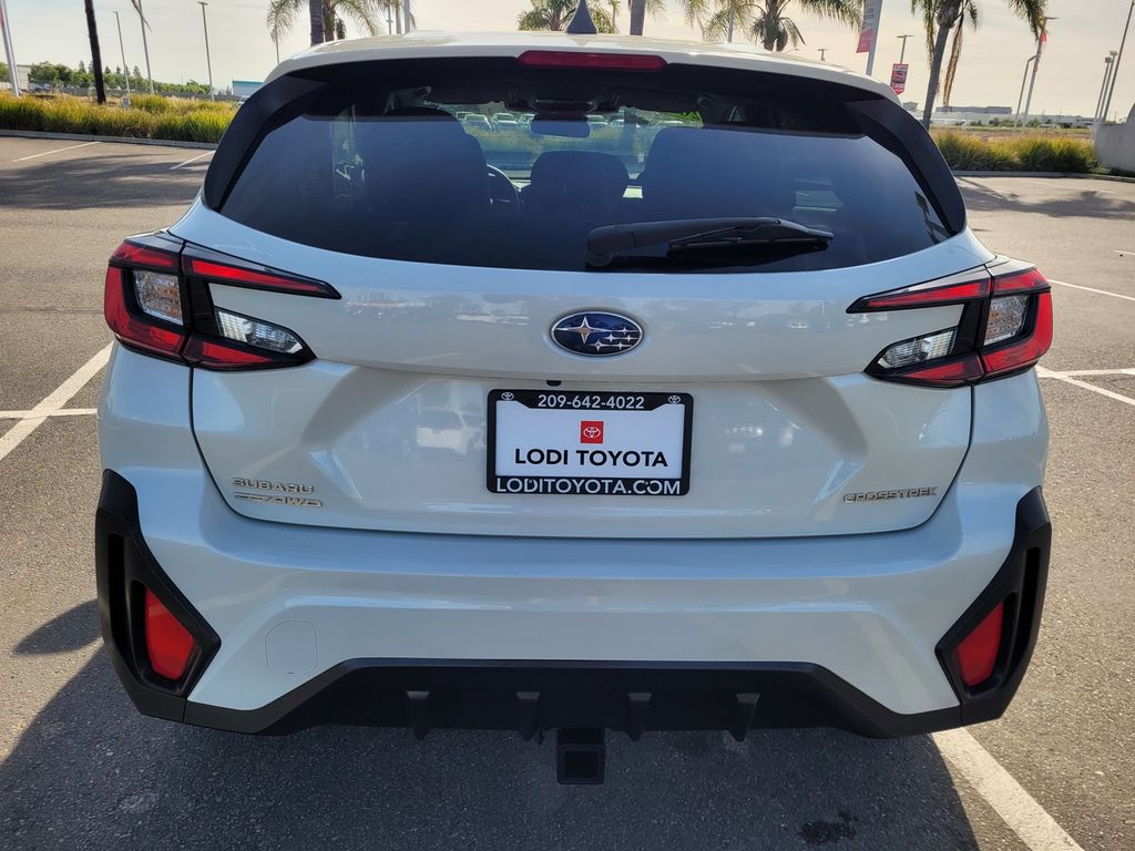 2025 Subaru Crosstrek Base photo 4