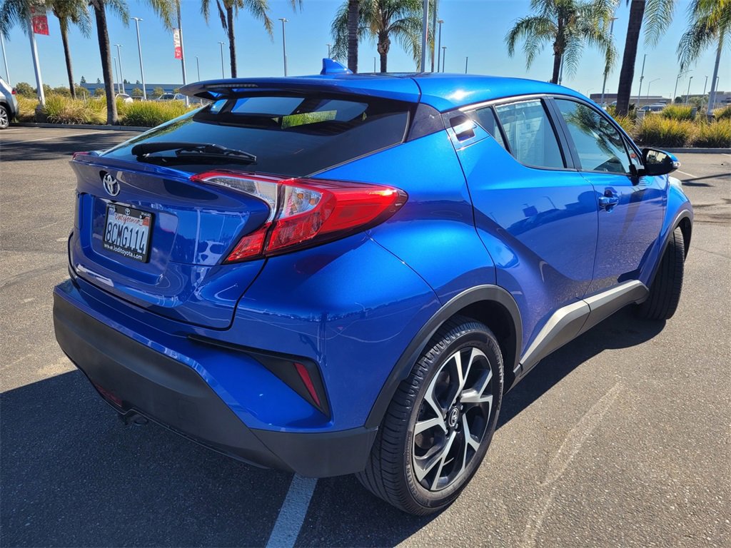 2018 Toyota C-HR XLE Premium photo 4