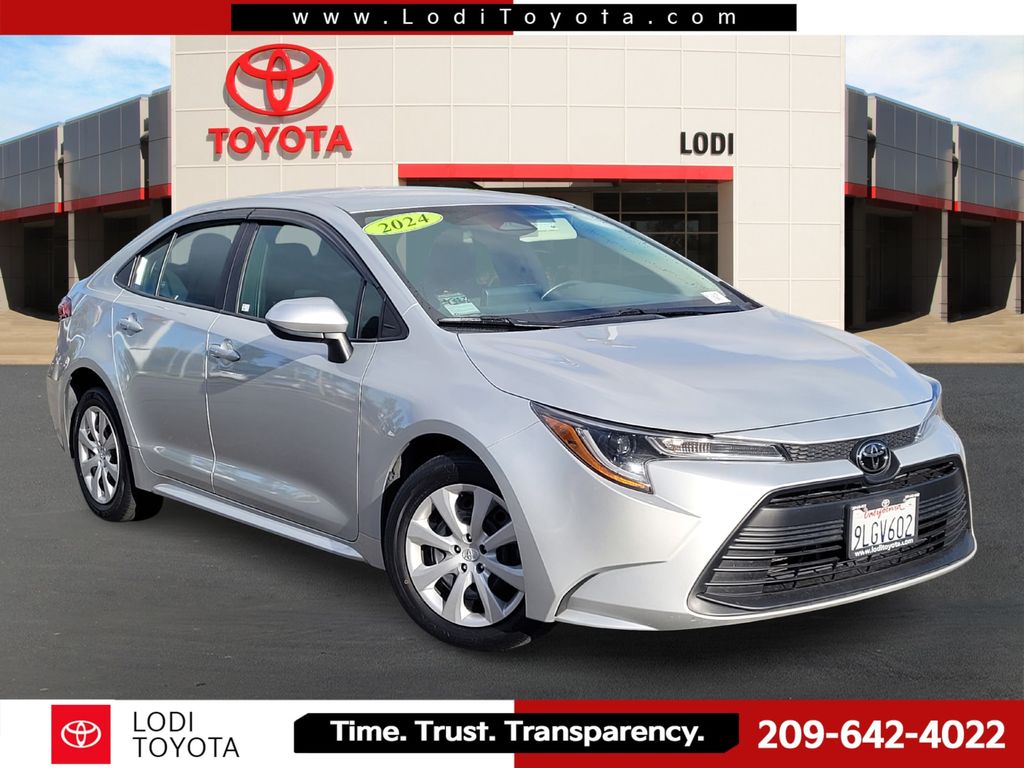 2024 Toyota Corolla LE CVT's photo