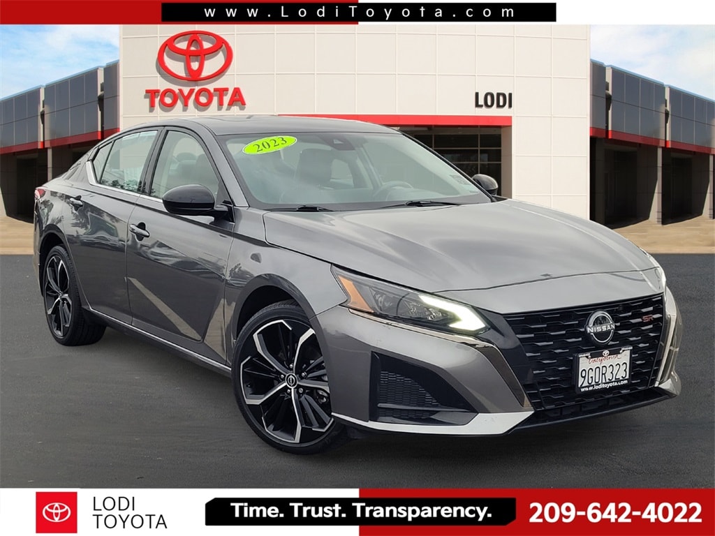 2023 Nissan Altima SR