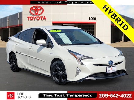2018 Toyota Prius Four Touring Hatchback