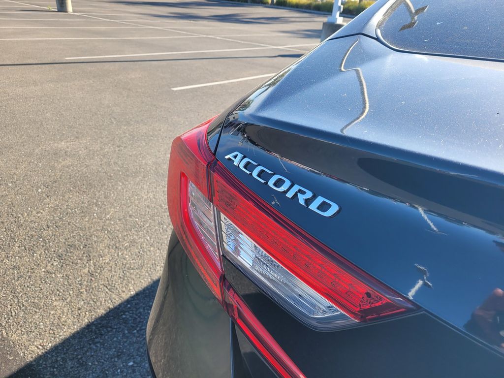 2018 Honda Accord EX-L photo 5