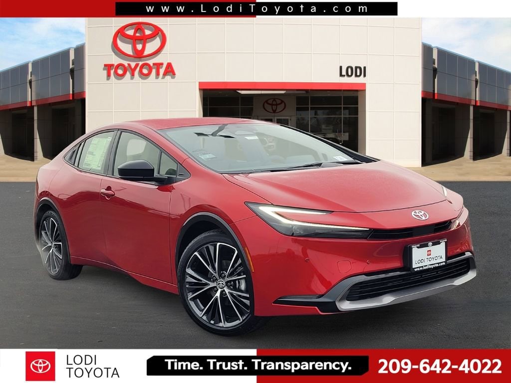 2026 Toyota Prius XLE FWD's photo