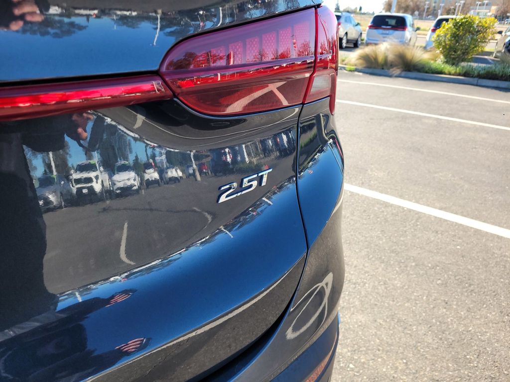 2022 Hyundai Santa Fe Limited photo 6