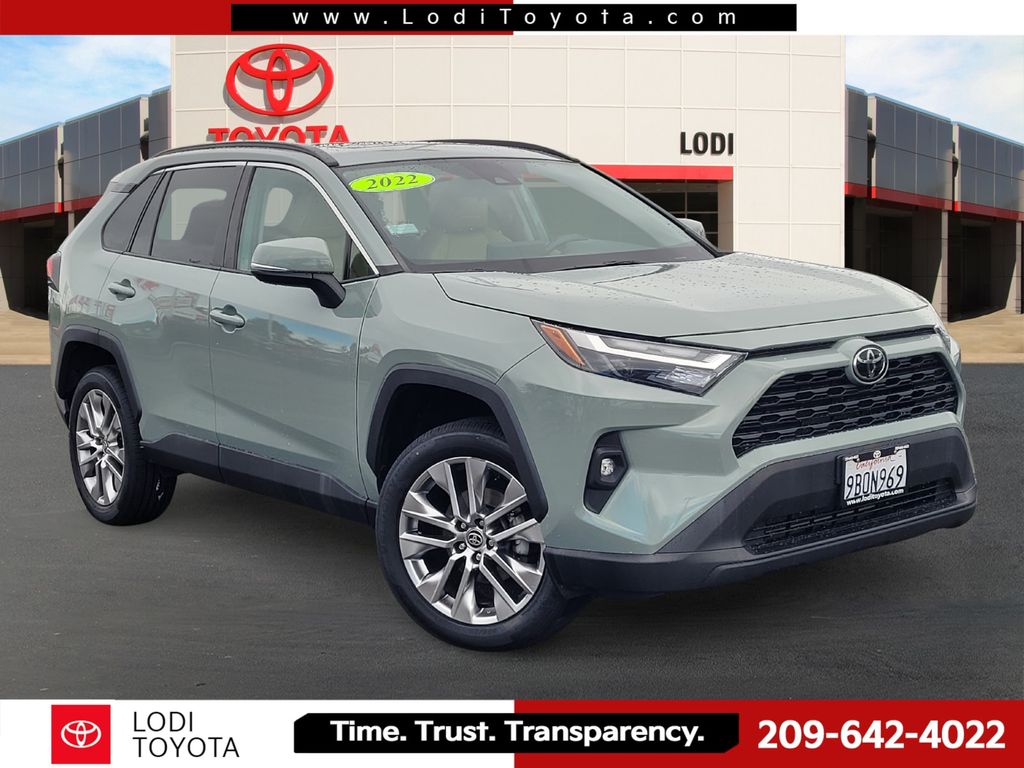 2022 Toyota RAV4 XLE Premium