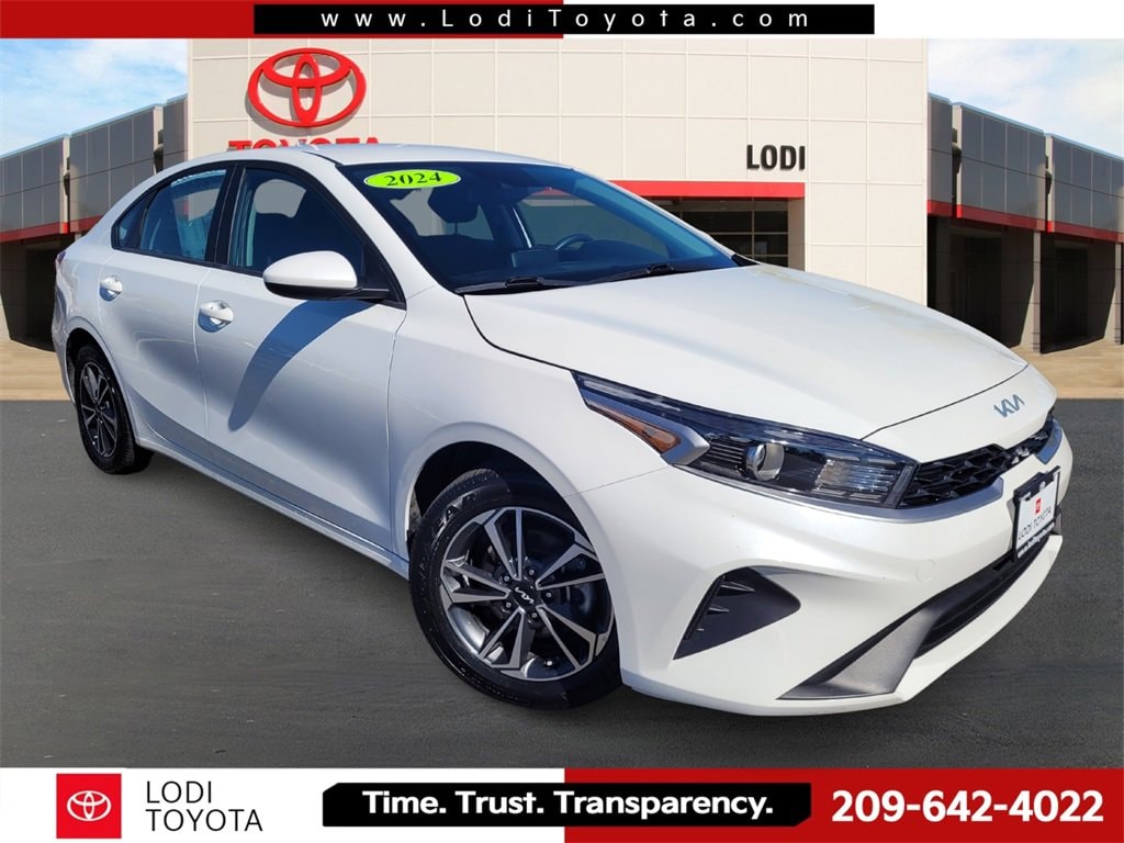 2024 Kia Forte LXS