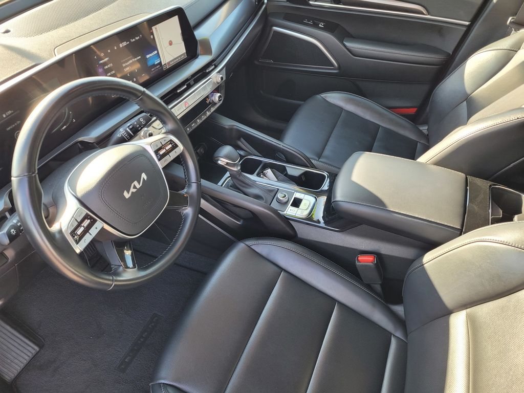 2024 Kia Telluride LX photo 6