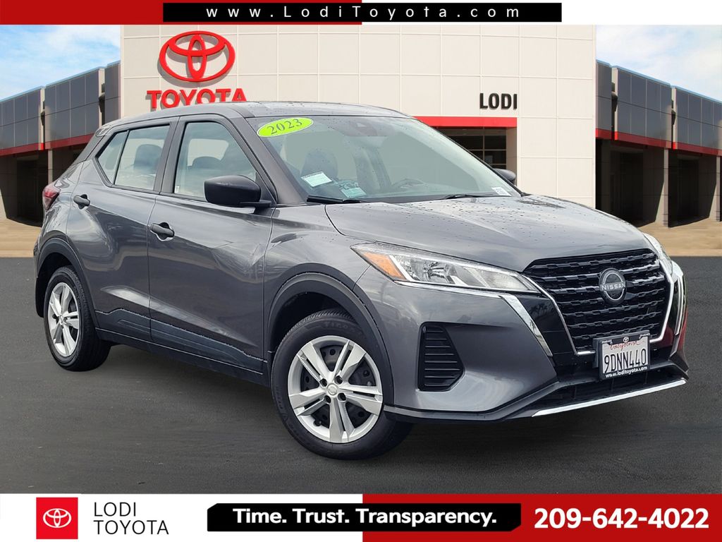2023 Nissan Kicks S