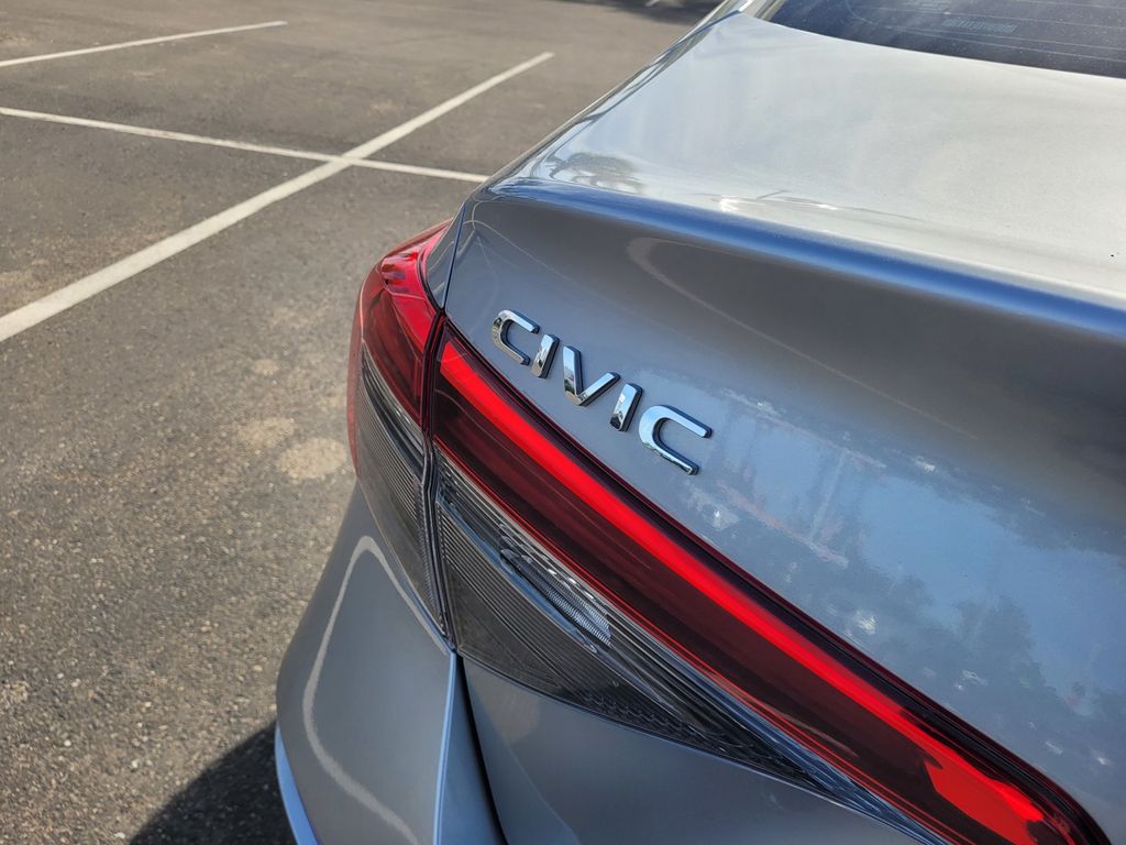 2024 Honda Civic Touring photo 5