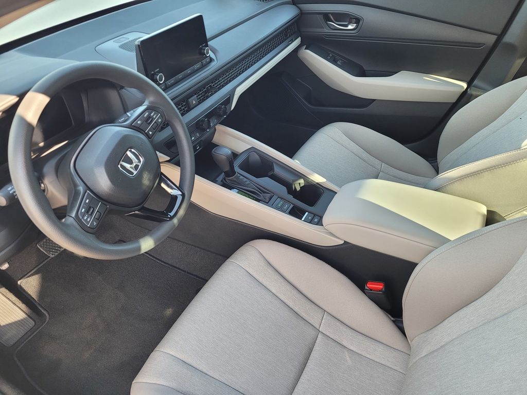 2024 Honda Accord LX photo 3
