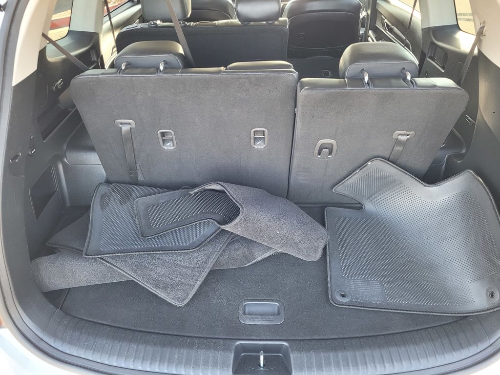 2024 Kia Telluride LX photo 6