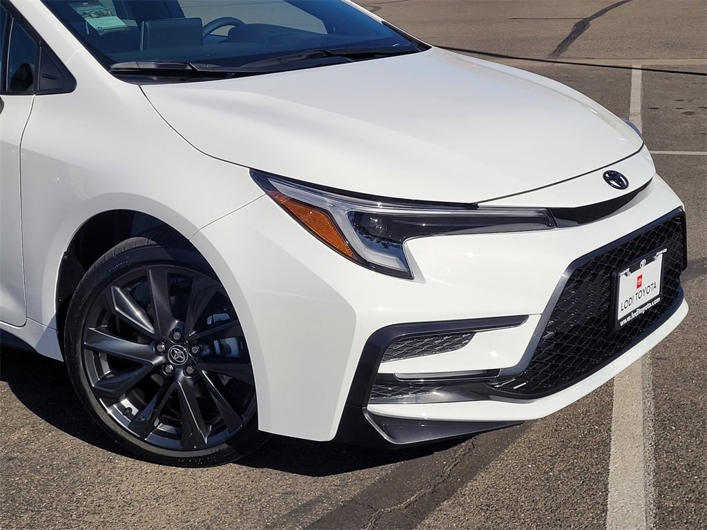 New 2026 Toyota Corolla SE Sedan