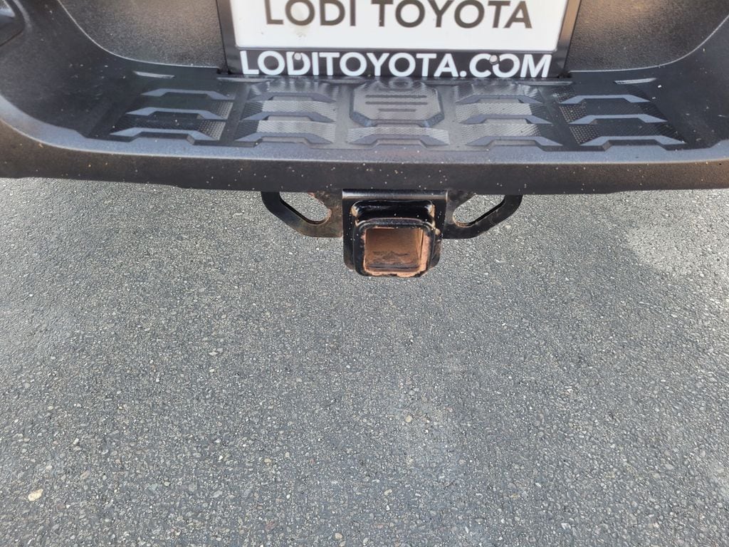2023 Toyota Tacoma TRD Off-Road photo 5