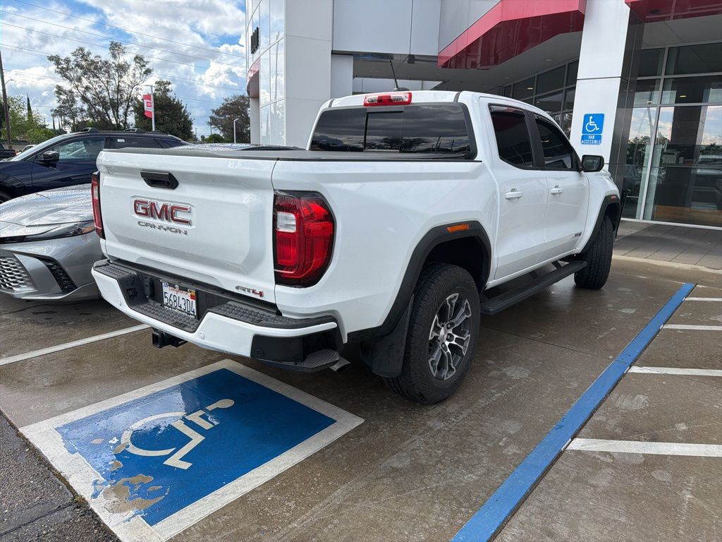 2024 GMC Canyon AT4 photo 5
