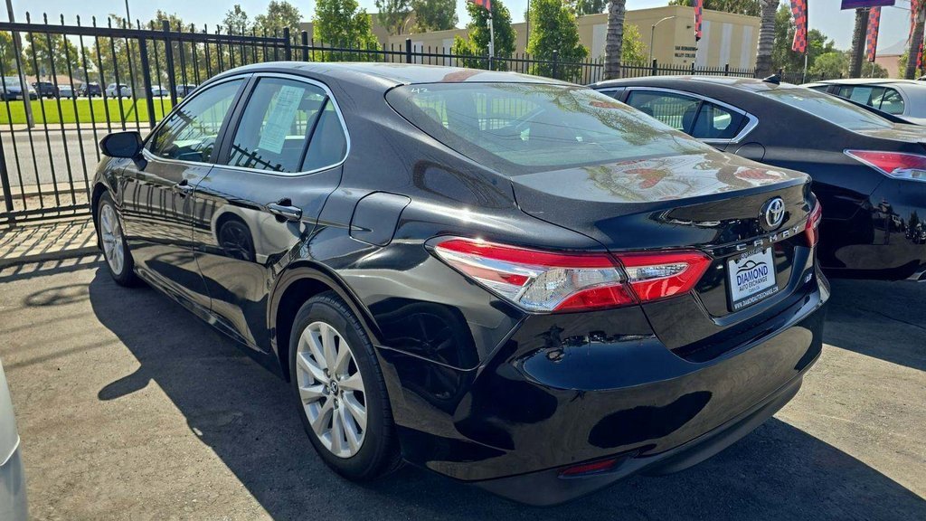 Used 2018 Toyota Camry LE with VIN 4T1B11HK1JU093649 for sale in Lodi, CA