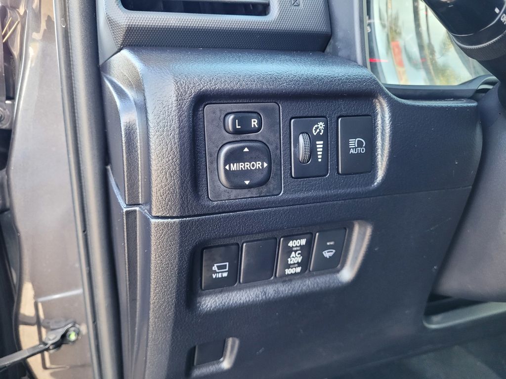2023 Toyota 4Runner SR5 Premium - Photo 25