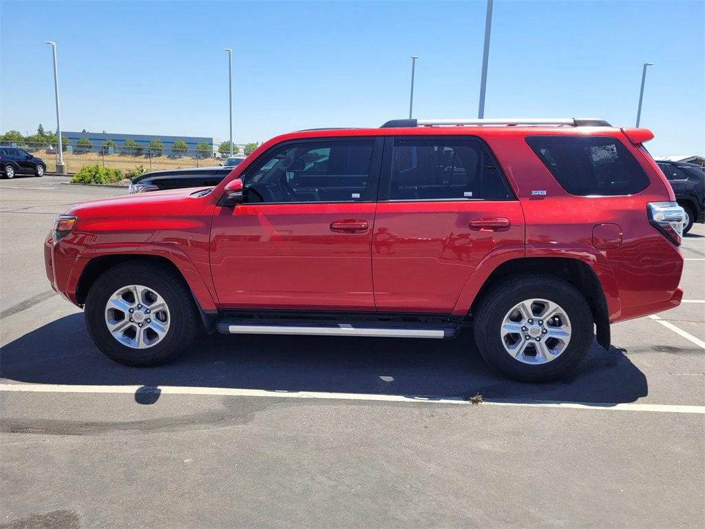 2022 Toyota 4Runner SR5 Premium photo 4
