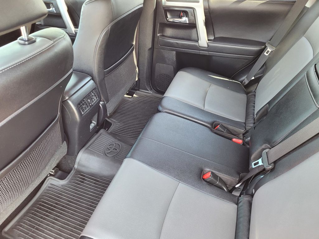 2022 Toyota 4Runner SR5 Premium - Photo 9