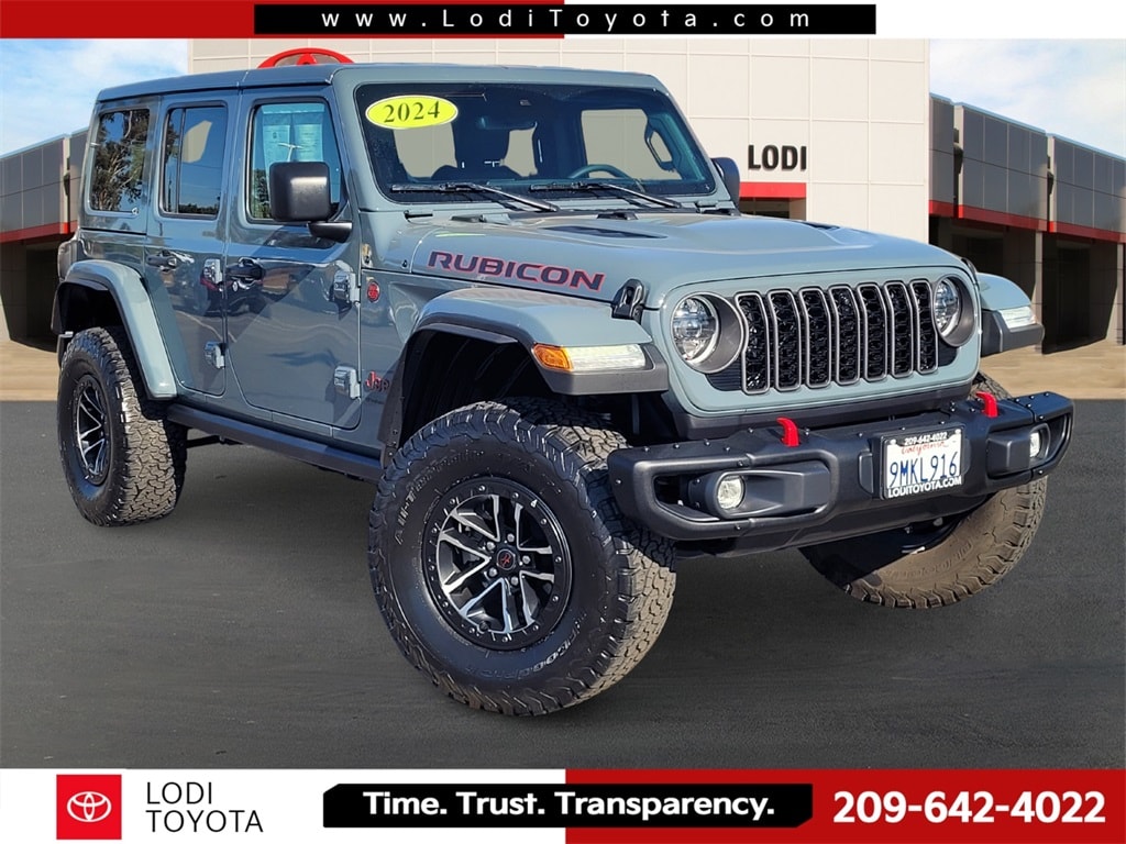 2024 Jeep Wrangler 4-Door Rubicon X's photo